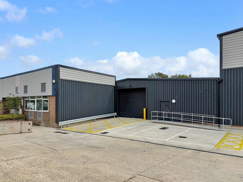 Durban Rd, Bognor Regis for lease - Primary Photo - Image 1 of 2