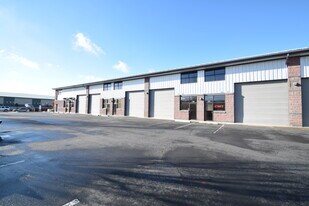 Industrial With Yard-REDUCED LEASE RATE - Warehouse