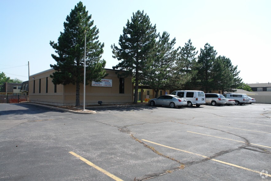 9225 W Central Ave, Wichita, KS for sale - Primary Photo - Image 1 of 1