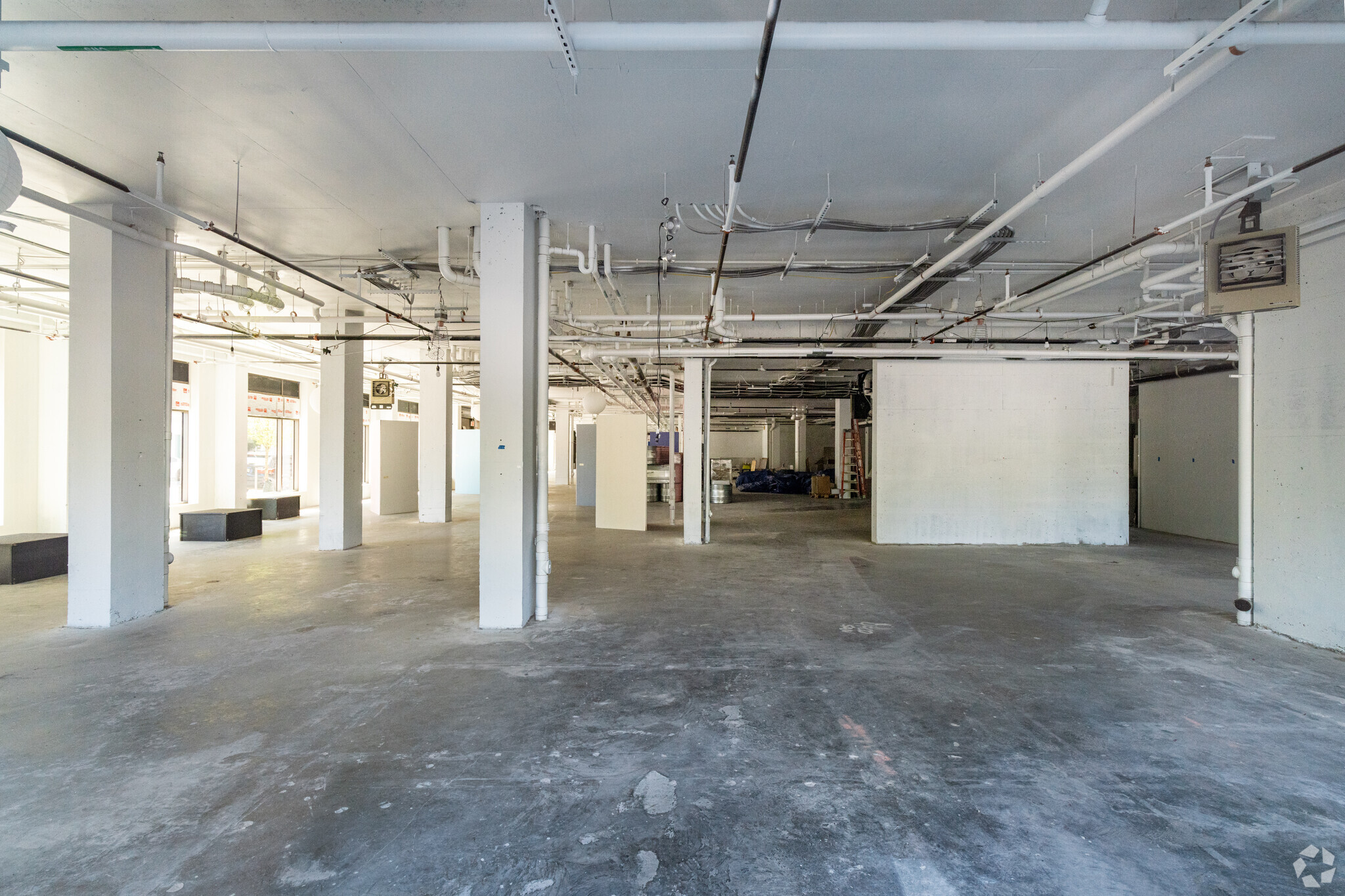 2 Shore Ln, Jersey City, NJ for lease Interior Photo- Image 1 of 5