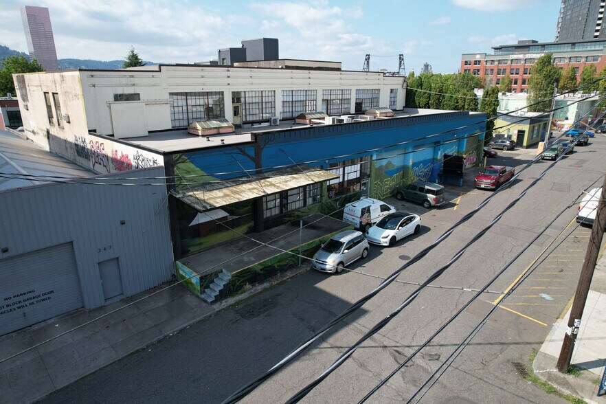 223 SE 3rd Ave, Portland, OR for sale - Building Photo - Image 3 of 16