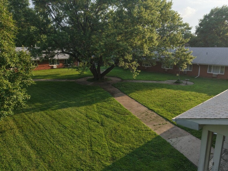 300 Cedar St, Tarkio, MO for sale - Building Photo - Image 3 of 44