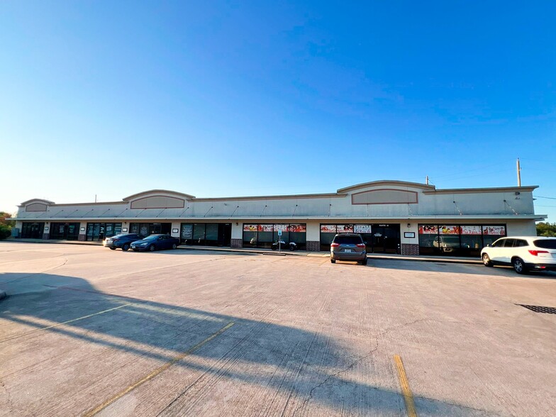 14555 Skinner Rd, Cypress, TX for lease - Building Photo - Image 3 of 4