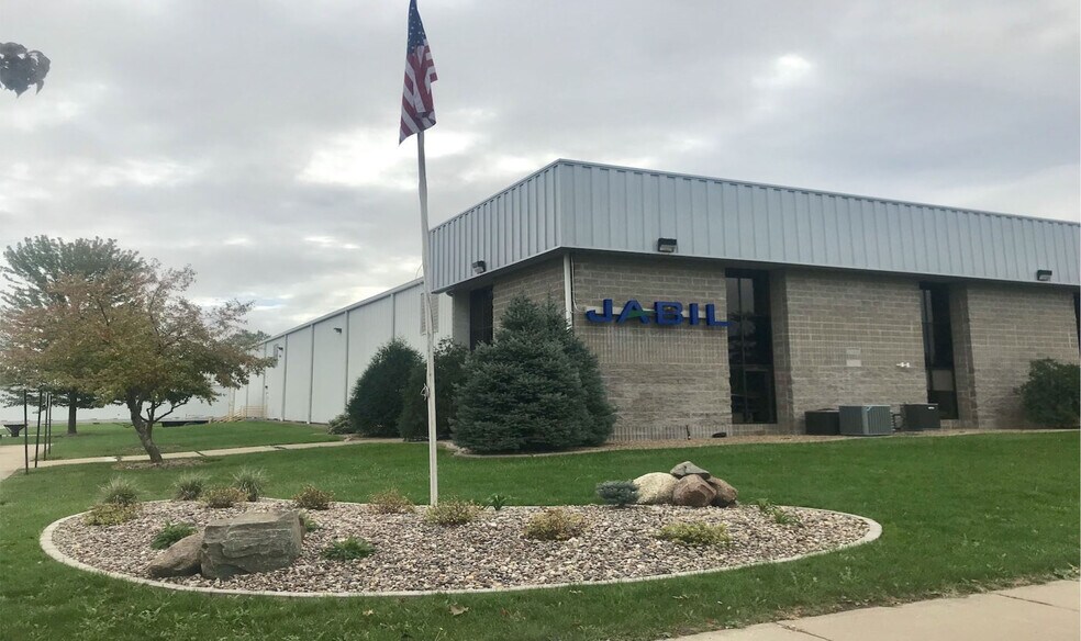 400 N Harvey Rd, Mount Pleasant, IA for sale - Primary Photo - Image 1 of 1