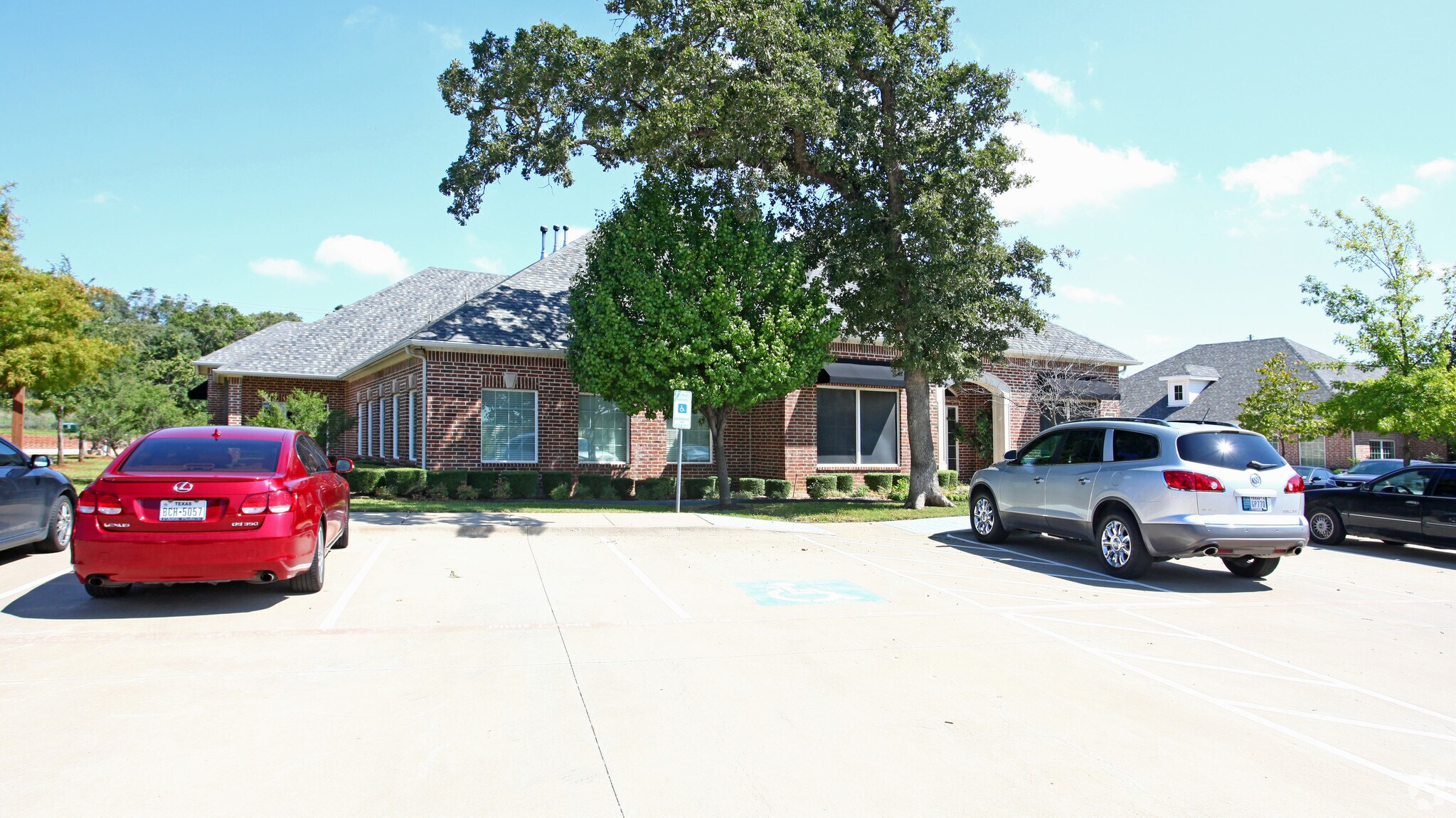 2561 SW Grapevine Pky, Grapevine, TX for sale Primary Photo- Image 1 of 1