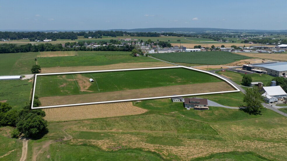 35 S Kinzer Rd, Kinzers, PA for sale - Building Photo - Image 3 of 4