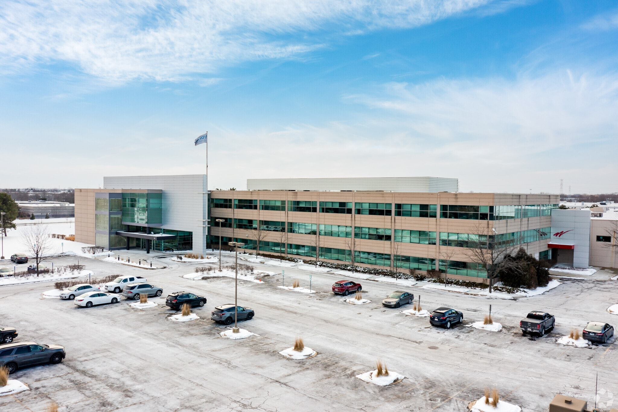 750 N Commons Dr, Aurora, IL for sale Primary Photo- Image 1 of 26