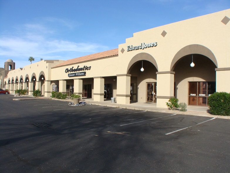 3233 E Chandler Blvd, Phoenix, AZ for lease - Building Photo - Image 3 of 43