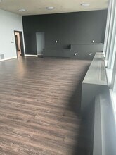 1034 S 18th St, Manitowoc, WI for lease Interior Photo- Image 1 of 7