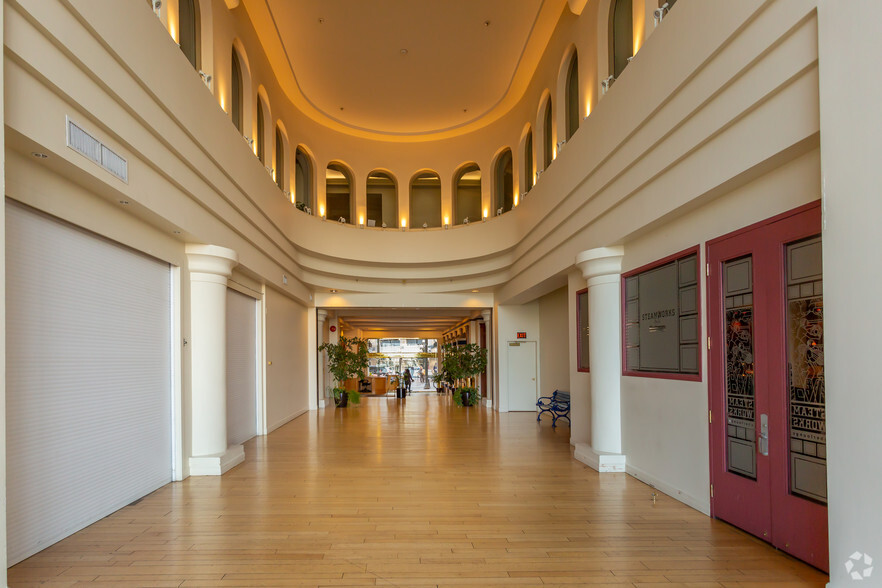 375 Water St, Vancouver, BC for lease - Lobby - Image 3 of 7