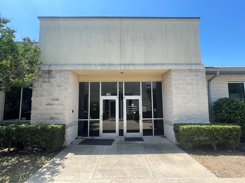 3417 Spectrum Blvd, Richardson, TX for lease - Building Photo - Image 1 of 9