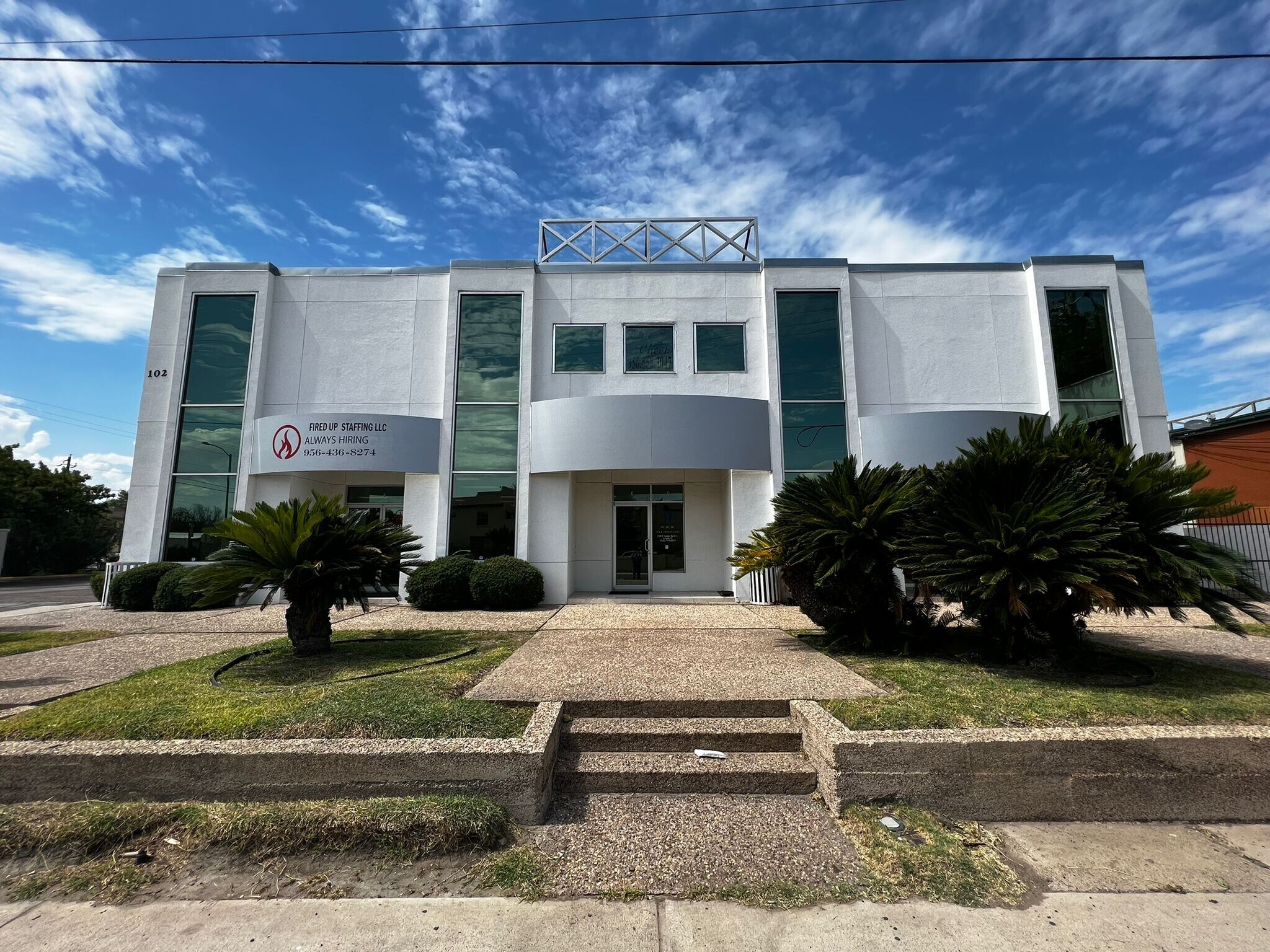 102 E Calton Rd, Laredo, TX for sale Building Photo- Image 1 of 1