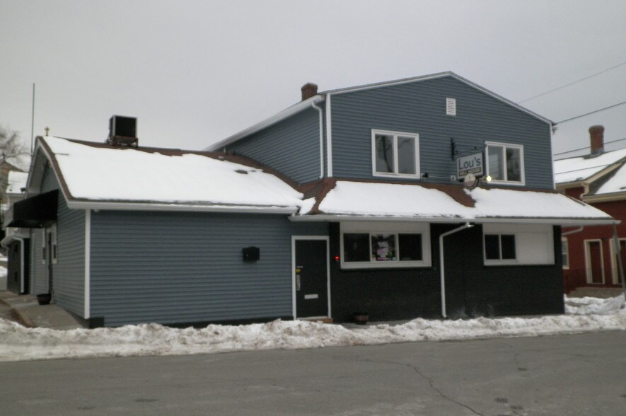 47 Summer St, Lincoln, RI for sale - Primary Photo - Image 1 of 1