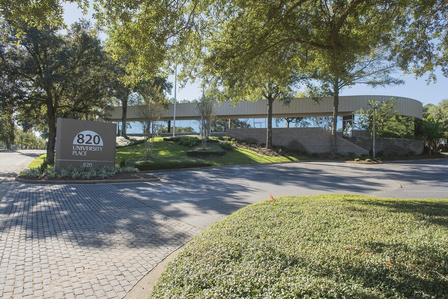 820 S University Blvd, Mobile, AL 36609