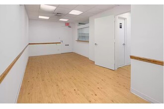 345 E 37th St, New York, NY for lease Interior Photo- Image 1 of 6