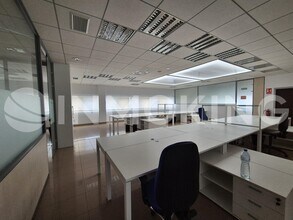 Office in Paterna, Valencia for lease Interior Photo- Image 2 of 8