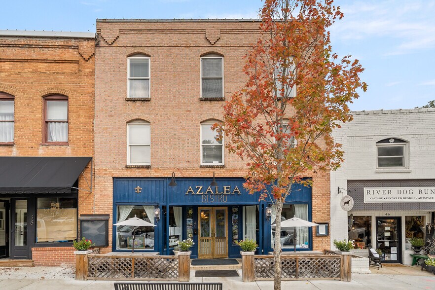 40 E Main St, Saluda, NC for sale - Building Photo - Image 1 of 1