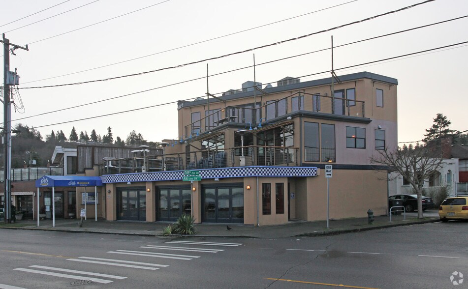 2516 Alki Ave SW, Seattle, WA for sale - Building Photo - Image 1 of 1