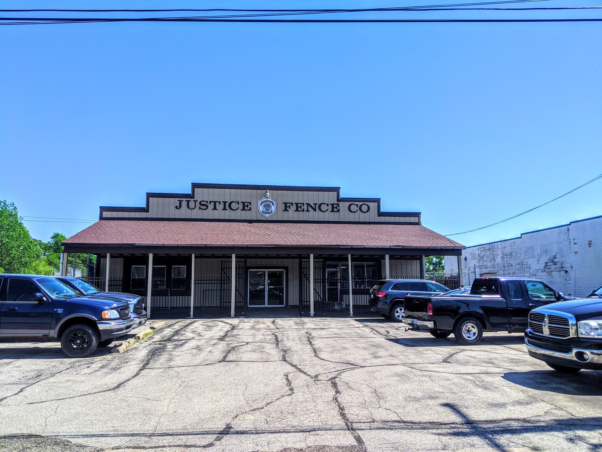 1276 E Columbia Ave, Battle Creek, MI for sale Building Photo- Image 1 of 1