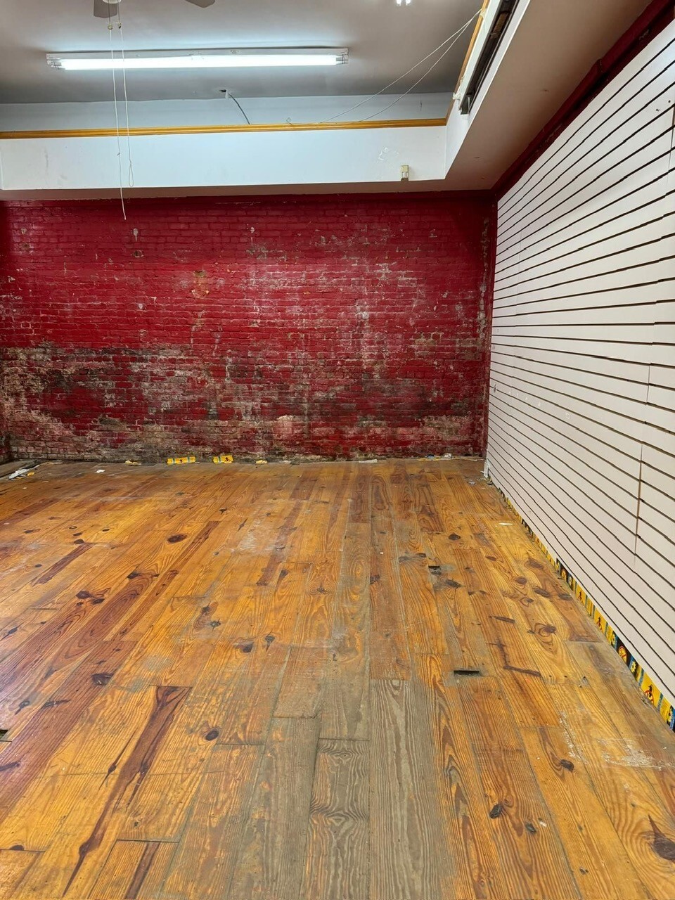 385 7th Ave, Brooklyn, NY for lease Interior Photo- Image 1 of 4
