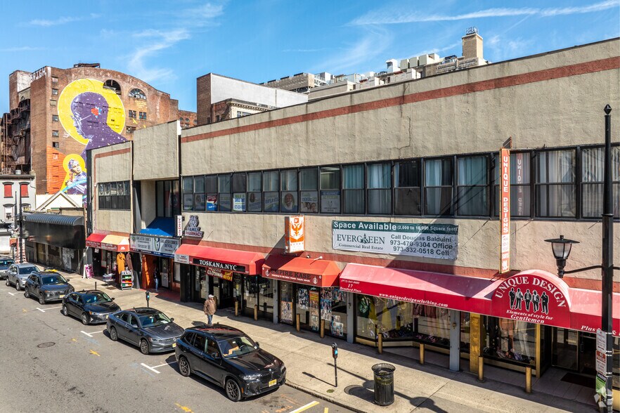 11-25 Branford Pl, Newark, NJ for lease - Building Photo - Image 3 of 6