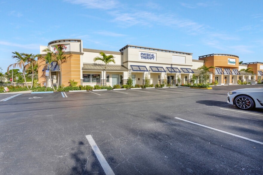 1901-1949 NW 2nd Ave, Boca Raton, FL for lease - Building Photo - Image 2 of 8