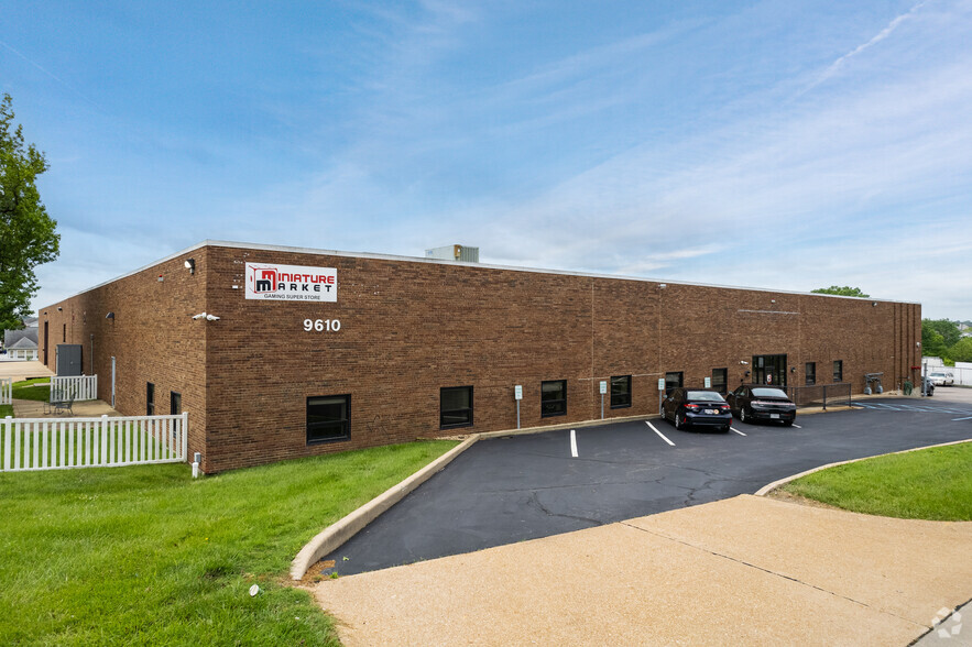 9610 Continental Industrial Dr, Saint Louis, MO for lease - Building Photo - Image 1 of 4