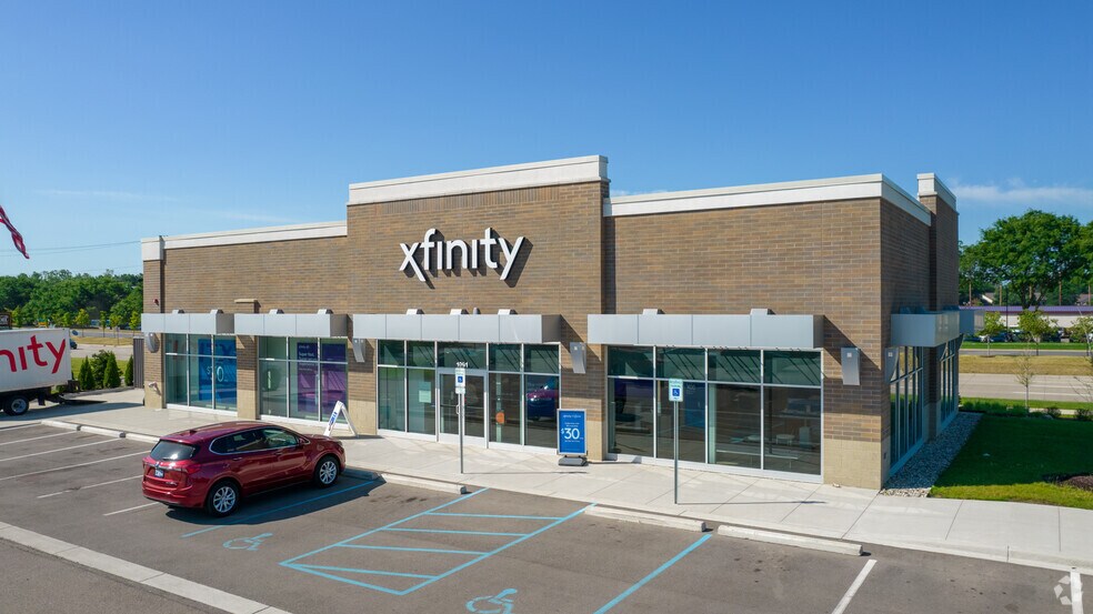 1991 S Telegraph Rd, Bloomfield Hills, MI for sale - Primary Photo - Image 1 of 1