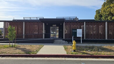 440 W Los Feliz Rd, Glendale, CA for lease Building Photo- Image 2 of 2