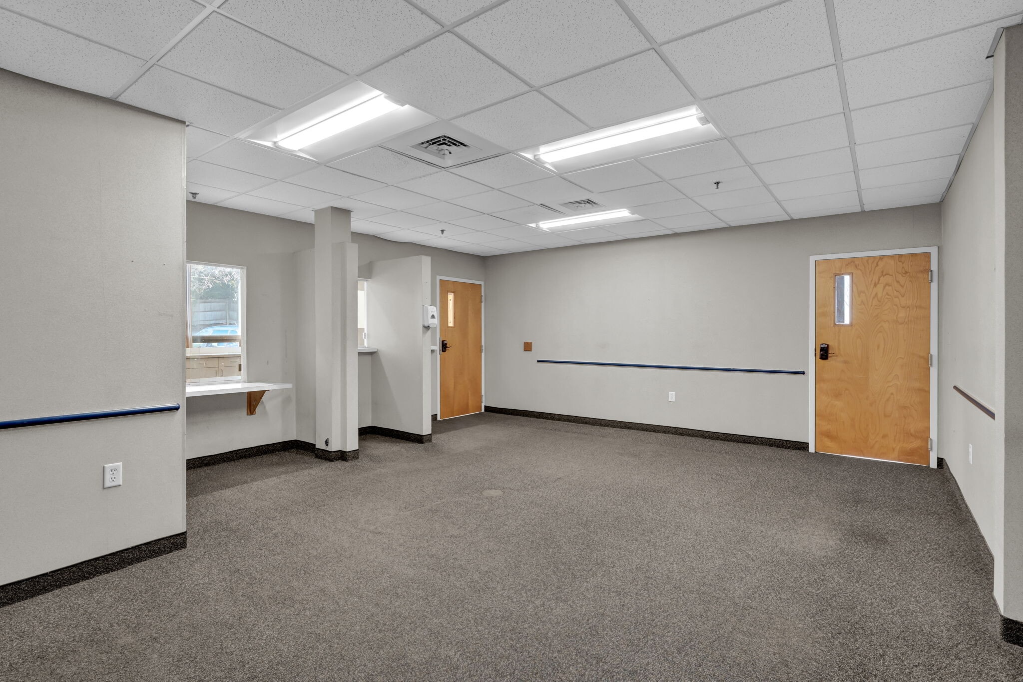 465 Silas Deane Hwy, Wethersfield, CT for lease Building Photo- Image 1 of 24