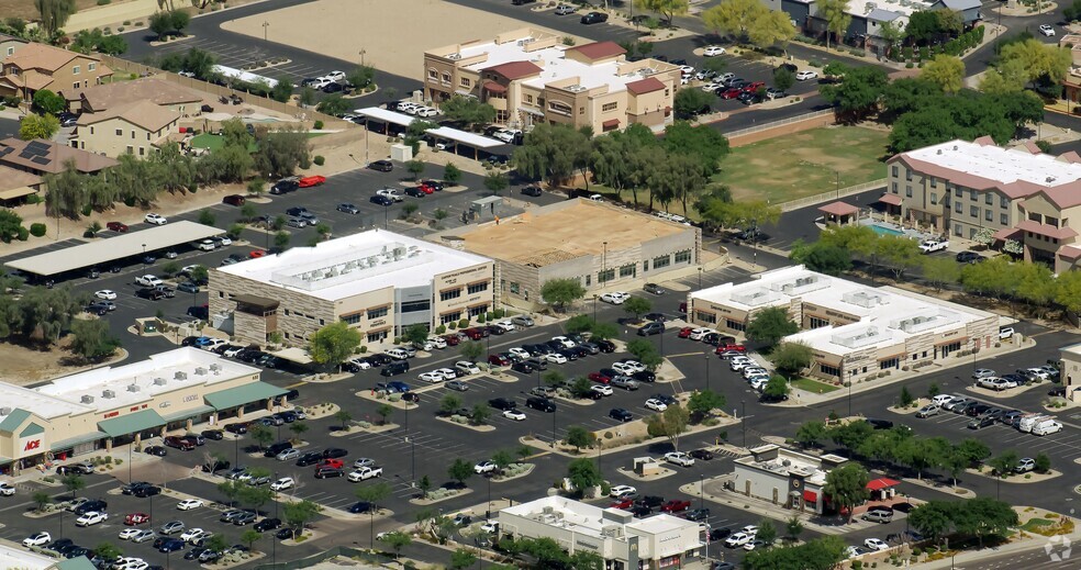 740 N Estrella Pky, Goodyear, AZ for lease - Primary Photo - Image 1 of 9