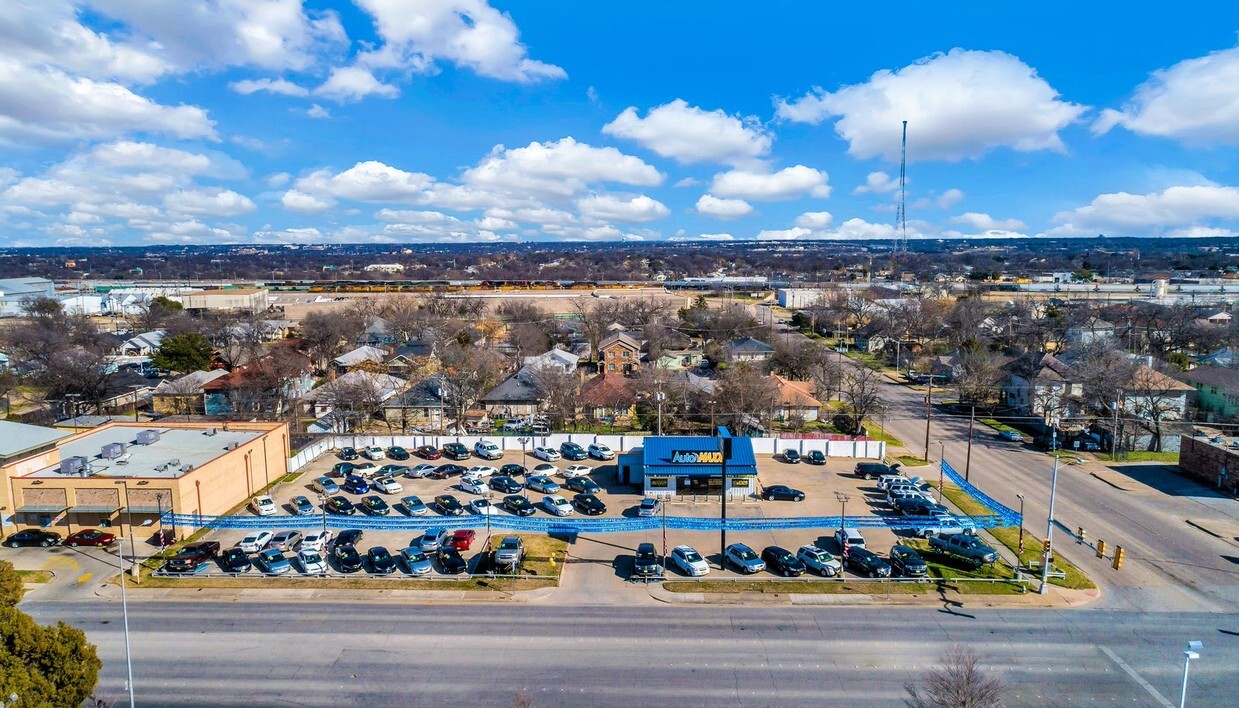 2529 Hemphill St, Fort Worth, TX for sale Primary Photo- Image 1 of 1