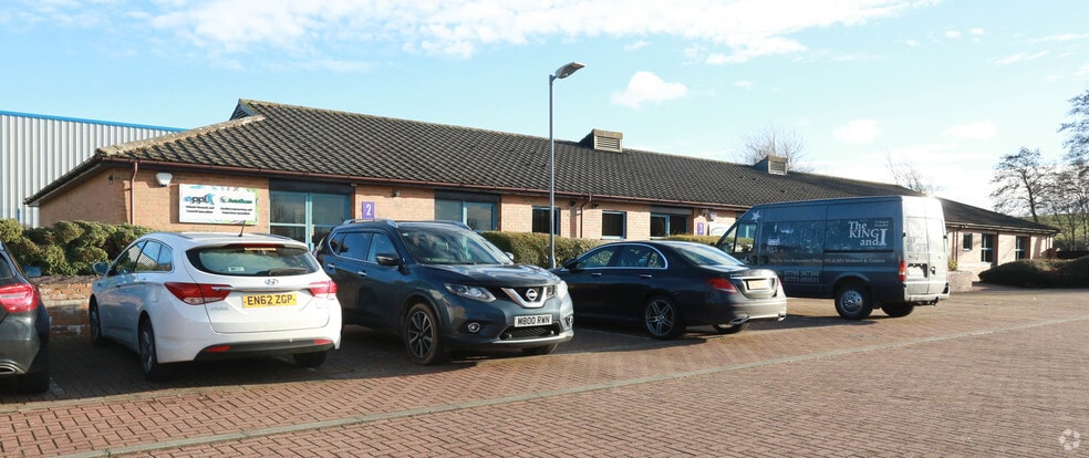 4 Hutton Close, Bishop Auckland for lease - Building Photo - Image 2 of 4