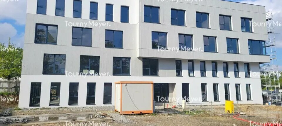 Office in Chartres-de-Bretagne for lease - Building Photo - Image 2 of 3