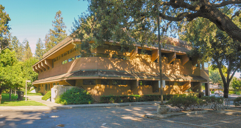 2204 Grant Rd, Mountain View, CA for sale - Building Photo - Image 3 of 6