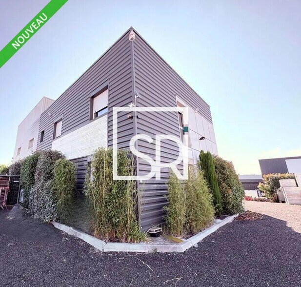 Industrial in Riom for sale - Building Photo - Image 1 of 12