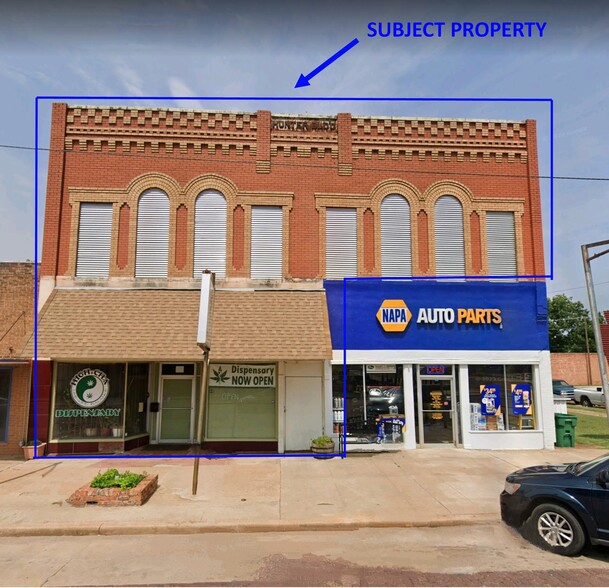 120 N Main St, Waurika, OK for sale - Primary Photo - Image 1 of 10