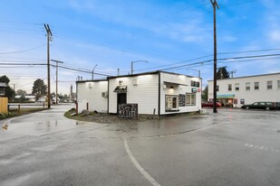 11016 Valley Ave E, Puyallup WA - Drive Through Restaurant