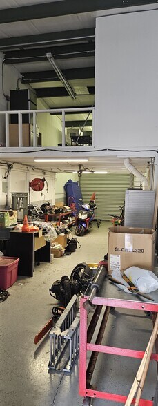 1133 Industrial Blvd, Naples, FL for lease - Interior Photo - Image 2 of 3
