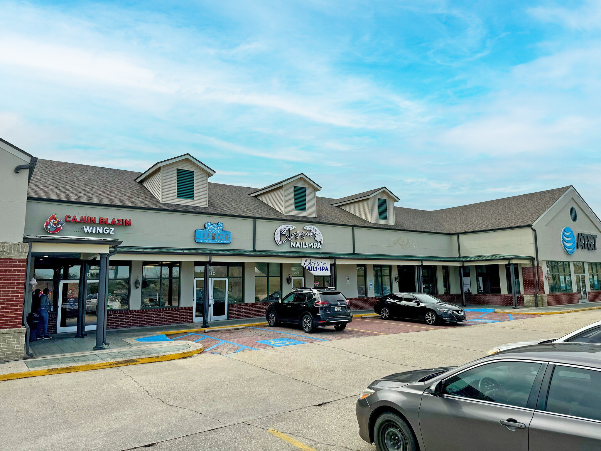 796 E I-10 Service Rd, Slidell, LA for lease Building Photo- Image 1 of 5