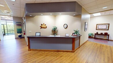 620 Mabry Hood Rd, Knoxville, TN for lease Interior Photo- Image 2 of 7