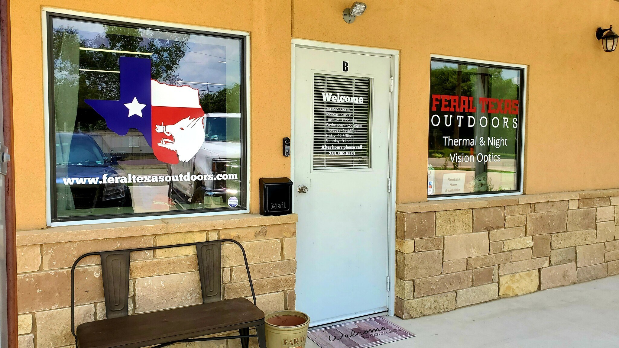 301 S Franklin St, Holland, TX for lease Interior Photo- Image 1 of 2