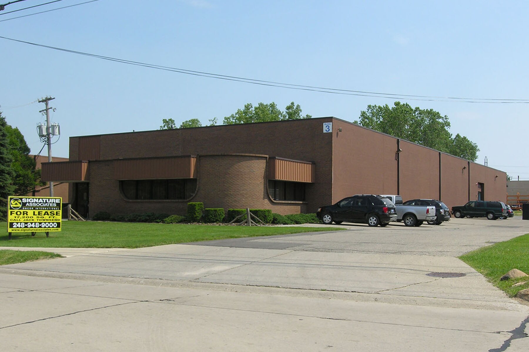 35687 Industrial Rd, Livonia, MI for lease Building Photo- Image 1 of 8
