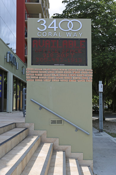 3400 Coral Way, Coral Gables, FL for lease - Pylon Photo - Image 2 of 19