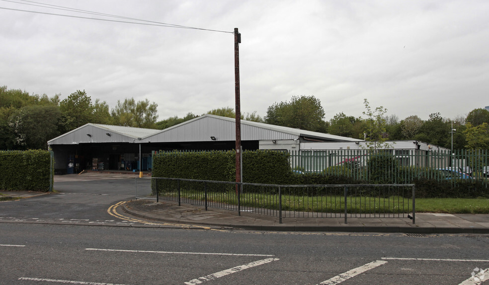 120 Lobley Hill Rd, Gateshead for sale - Primary Photo - Image 3 of 9