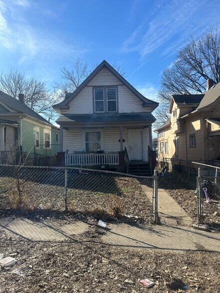 3829 Roberts St, Kansas City, MO for sale - Primary Photo - Image 1 of 1