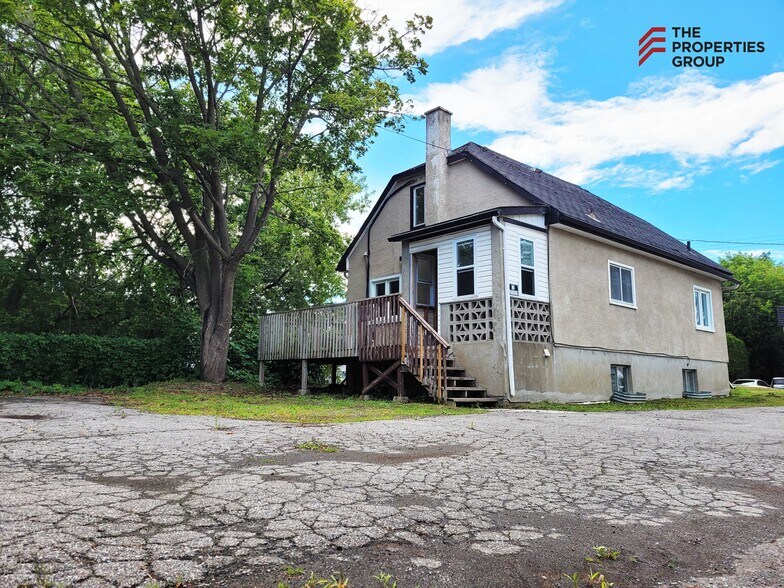 1526 Chatelain Ave, Ottawa, ON for sale - Building Photo - Image 1 of 1