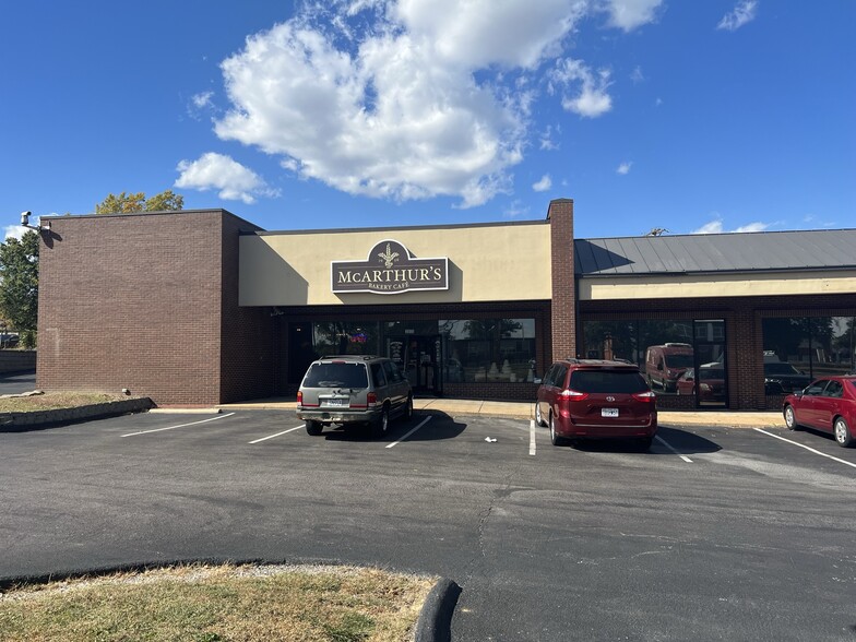 3055 Lemay Ferry Rd, Saint Louis, MO for lease - Building Photo - Image 3 of 9