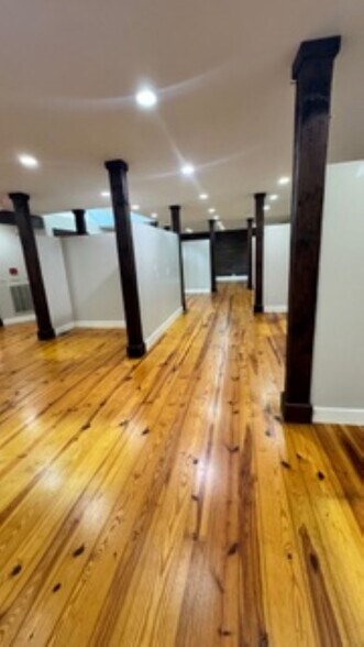 116 Chantilly Ln, Maryville, TN for sale - Building Photo - Image 2 of 8