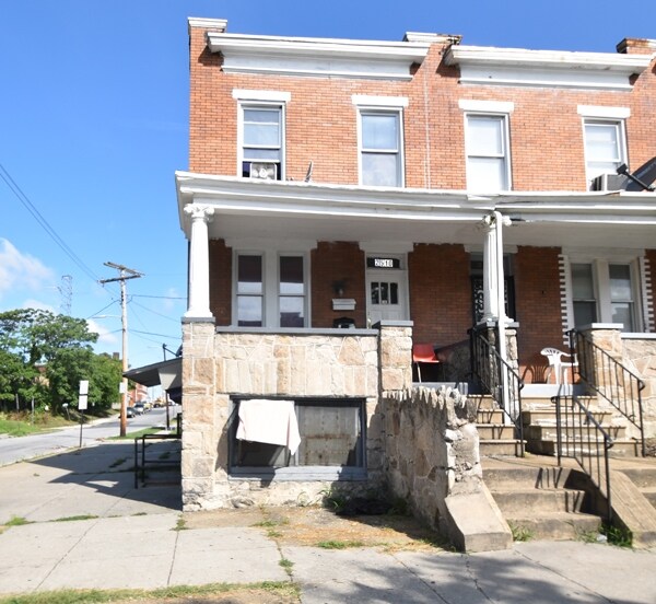 2510 Robb St, Baltimore, MD 21218